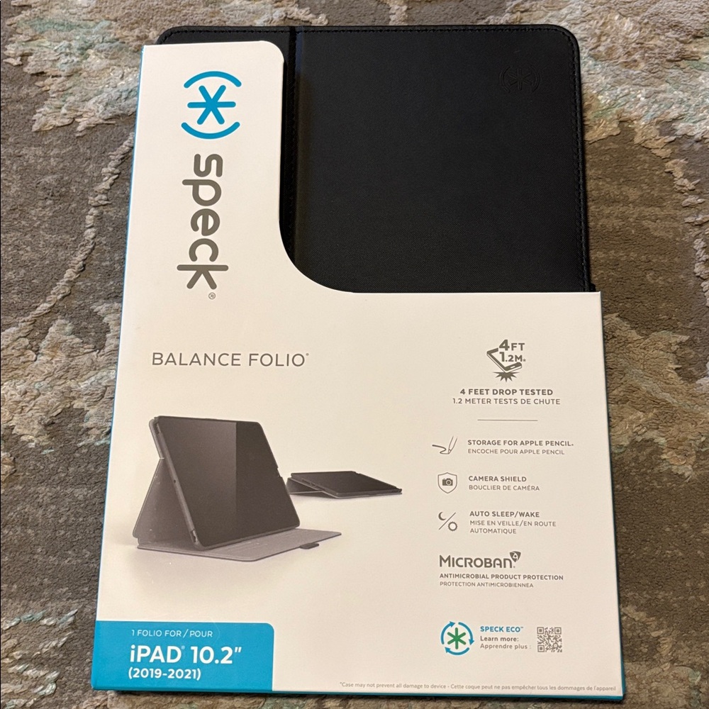Speck Black Balance Folio for iPad 10.2” (2019-2021)